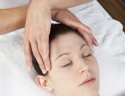 Démonstration Esthétique : Le massage crânien