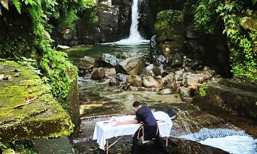 Démonstration Esthétique : Le massage Madinina’s Paradise